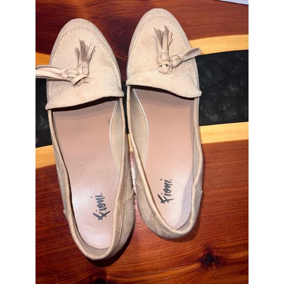 Fioni Womens Caridee Loafer Shoes Beige Tassel Moc Toe Slip Ons 10 - Picture 3 of 5